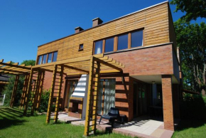 Domyletnie Sarbinowo ogrodzony dom 92m2